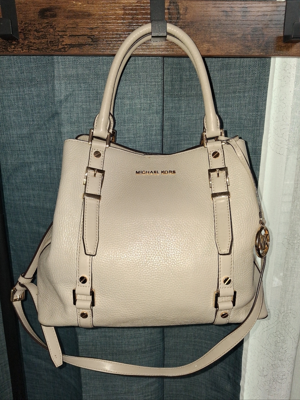 MICHAEL KORS Cream Pebbled Leather Shoulder Satchel